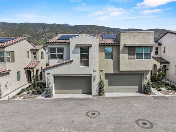 15936 Sparrow Court, Fontana, CA 92336