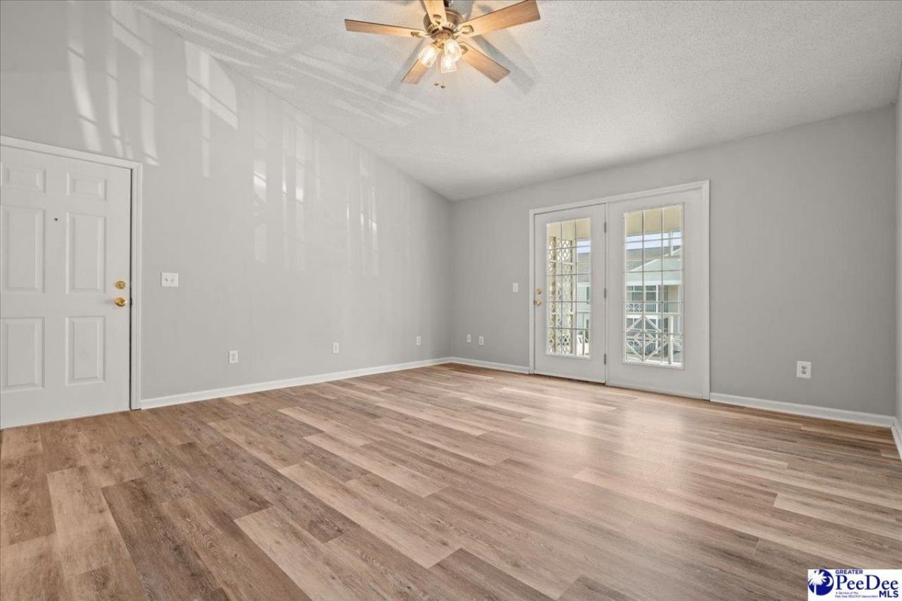 1415 Golf Terrace Blvd. Apt 6 Photo 8
