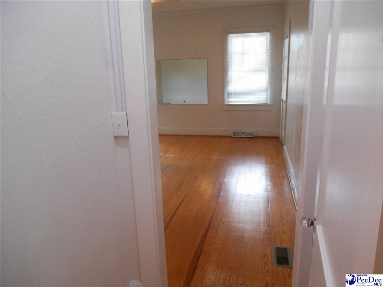 1403 Poinsett Photo 17