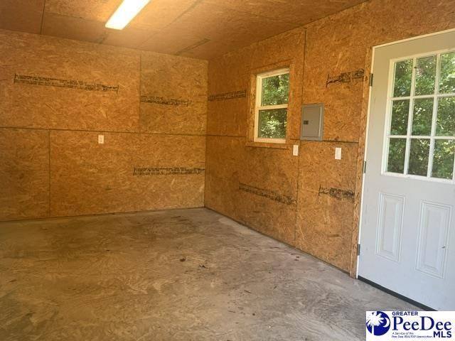 2104 Hearthstone Road Photo 14