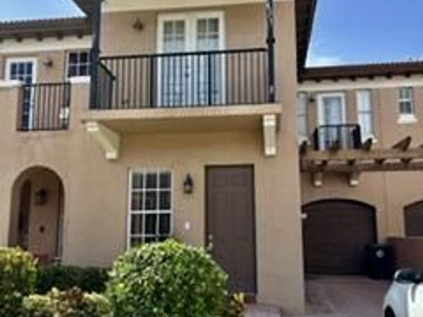 6898 Julia Gardens Drive, Coconut Creek, FL 33073