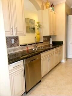 6898 Julia Gardens Drive, Coconut Creek, FL 33073 Photo