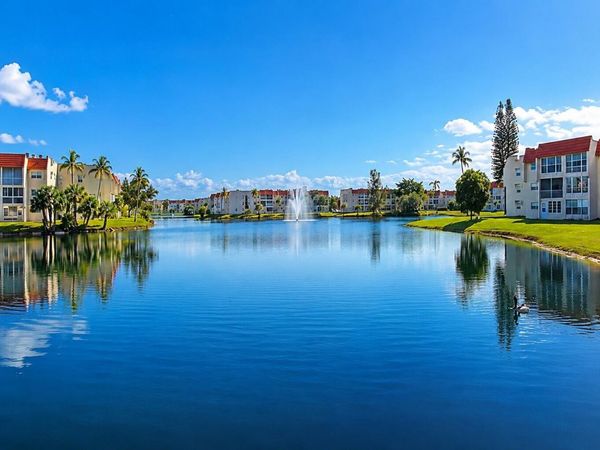 2750 W Sunrise Lakes Drive W, Unit 112, Sunrise, FL 33322