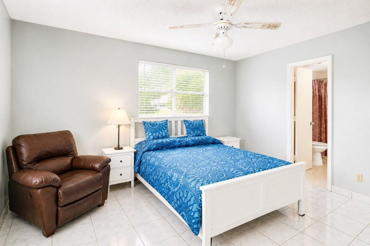 2750 W Sunrise Lakes Drive W, Unit 112, Sunrise, FL 33322 Photo