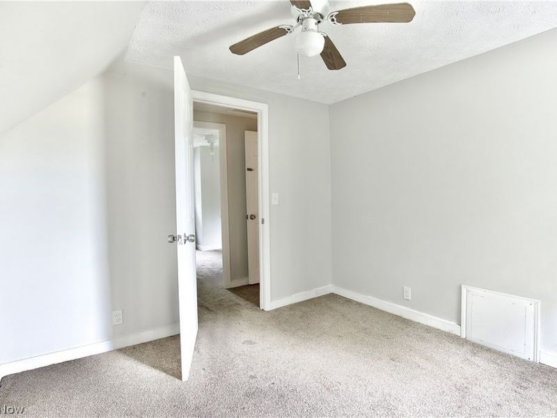 3097 W 106th Street , Cleveland, OH 44111 Photo 16