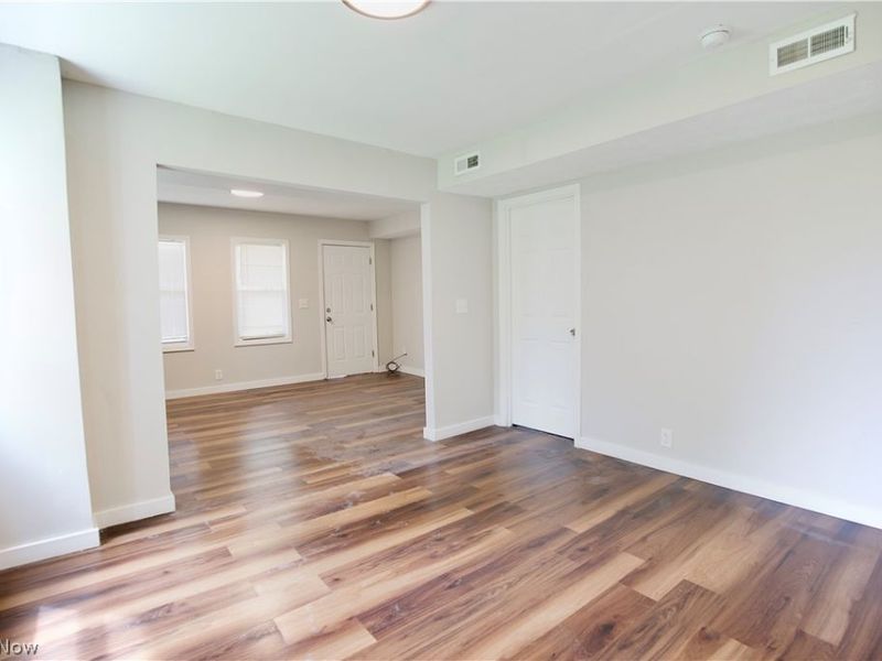 3097 W 106th Street , Cleveland, OH 44111 Photo 8