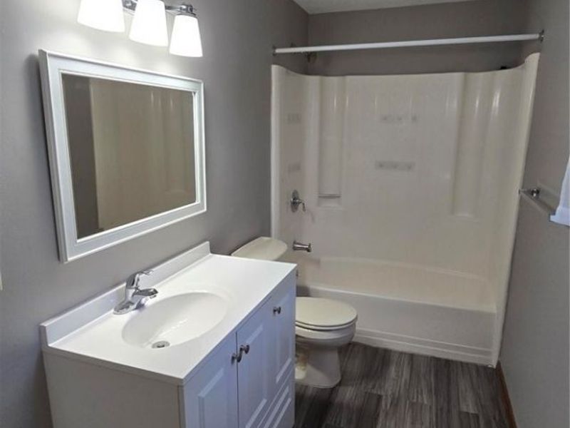 871 Shadowrow Avenue , Willoughby, OH 44094 Photo 9