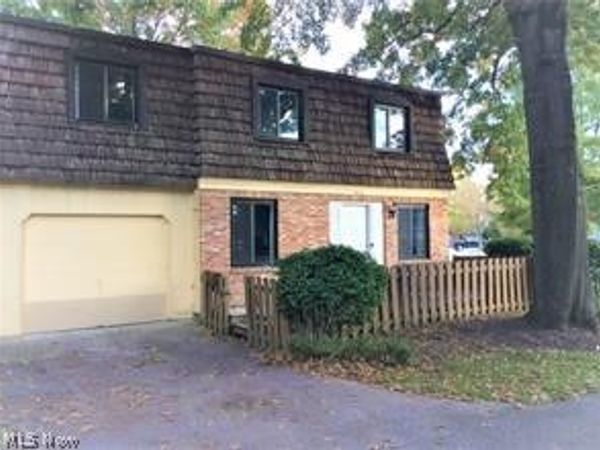 3830 Nautilus Trail , Aurora, OH 44202