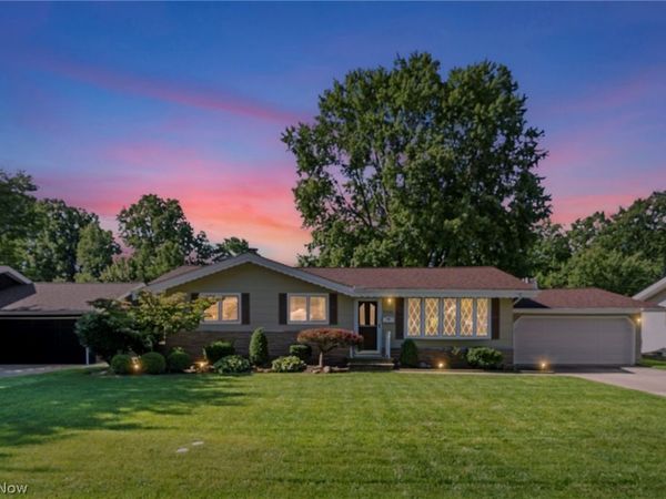 26933 Westwood Lane , Olmsted Twp, OH 44138