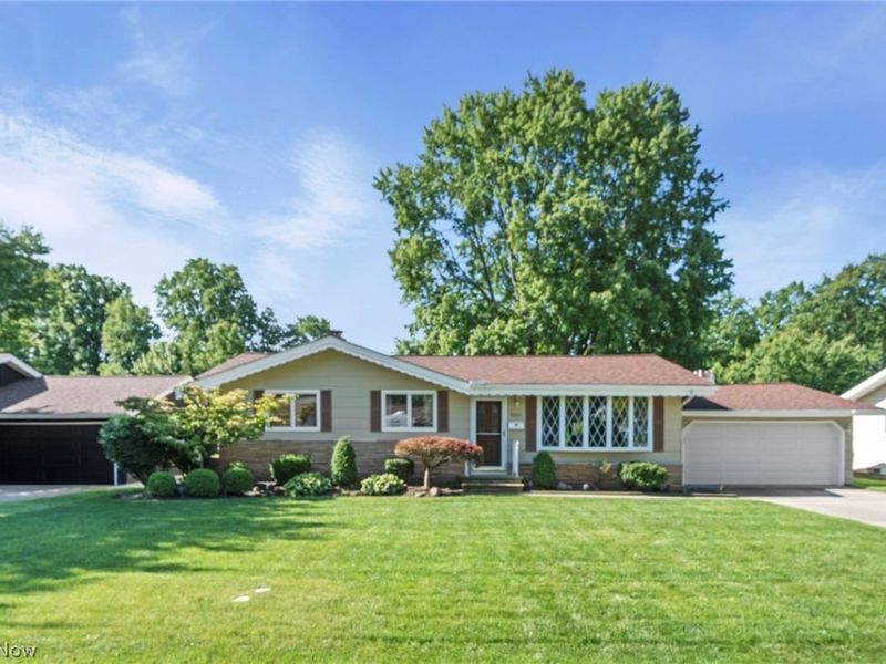 26933 Westwood Lane , Olmsted Township, OH 44138 Photo 2