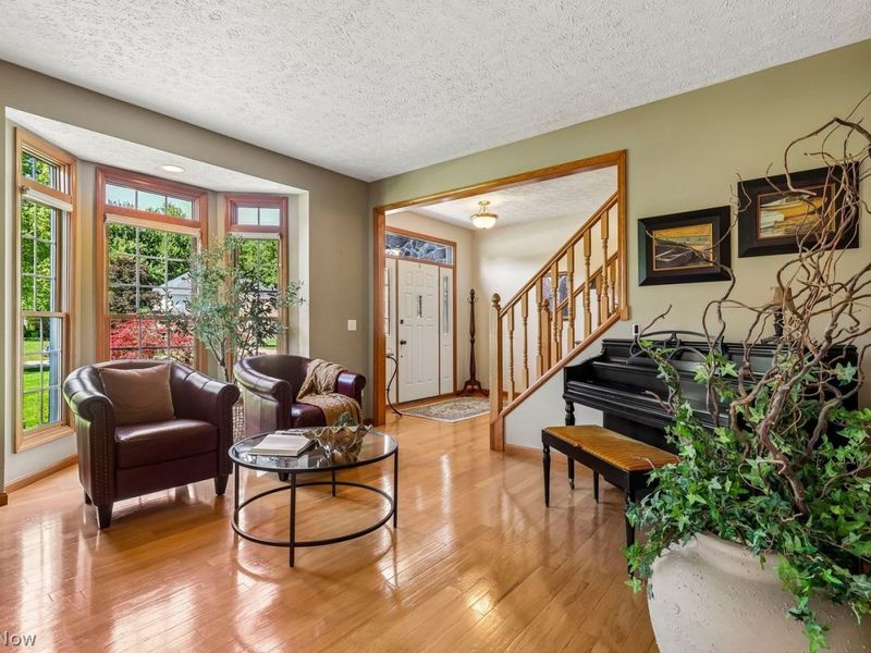 26643 Primrose Lane, Westlake, OH 44145 Photo 2