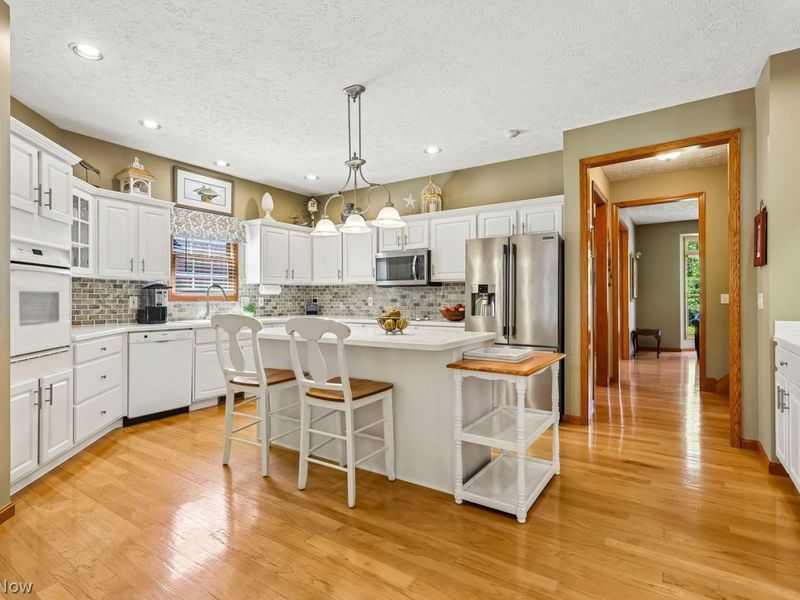 26643 Primrose Lane, Westlake, OH 44145 Photo 7