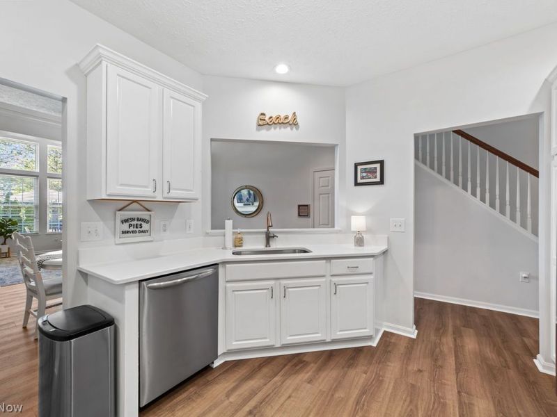 33175 Fairport Drive , Avon Lake, OH 44012 Photo 12