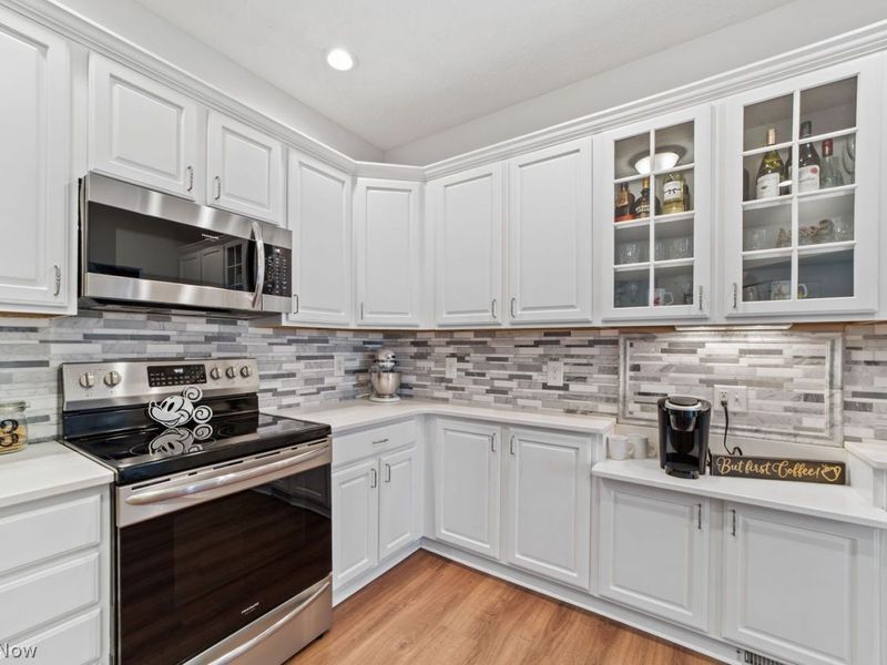 33175 Fairport Drive , Avon Lake, OH 44012 Photo 14