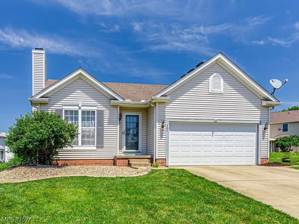 523 Seaton Court , Akron, OH 44319