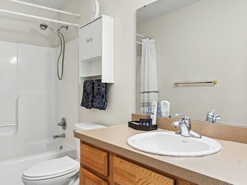 523 Seaton Court, Akron, OH 44319 Photo 15