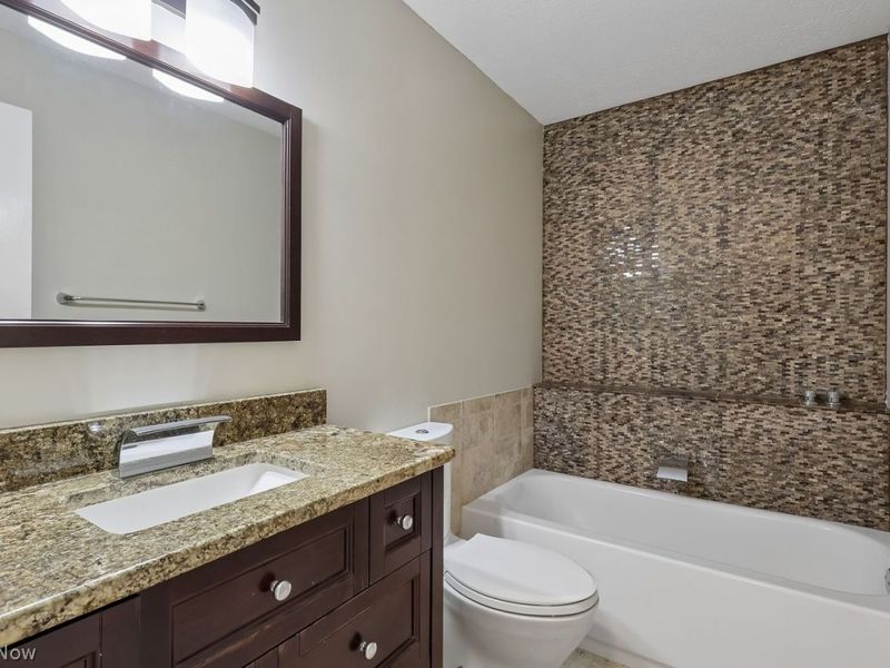32383 S Burr Oak Drive, Solon, OH 44139 Photo 23