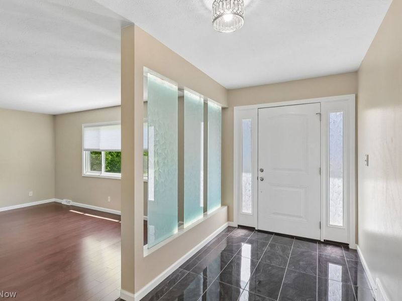 32383 S Burr Oak Drive, Solon, OH 44139 Photo 6
