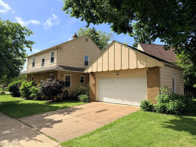 2267 Edgerton Road, University Heights, OH 44118 Photo 2