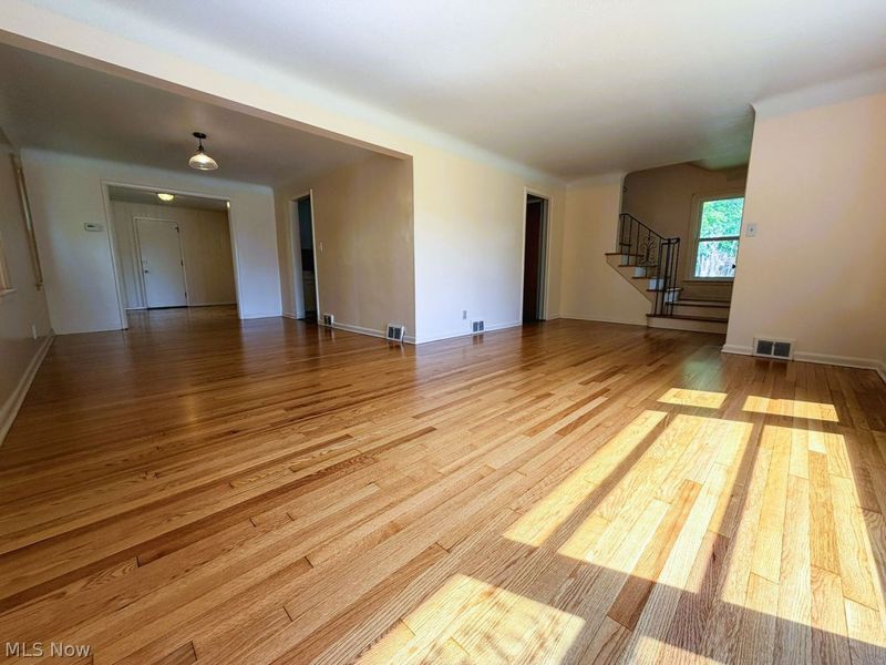2267 Edgerton Road, University Heights, OH 44118 Photo 4