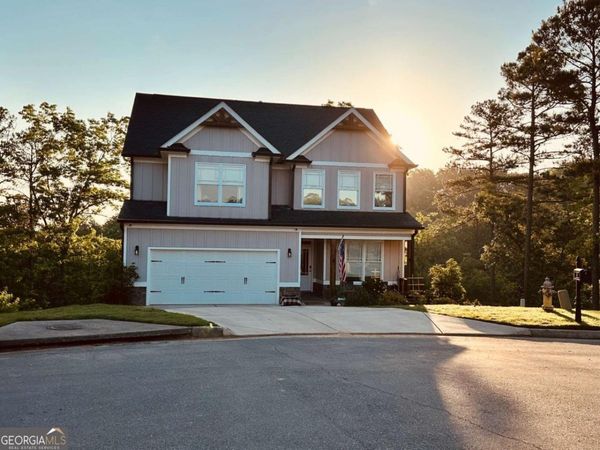 35 Bridgestone Way SE, Cartersville, GA 30120