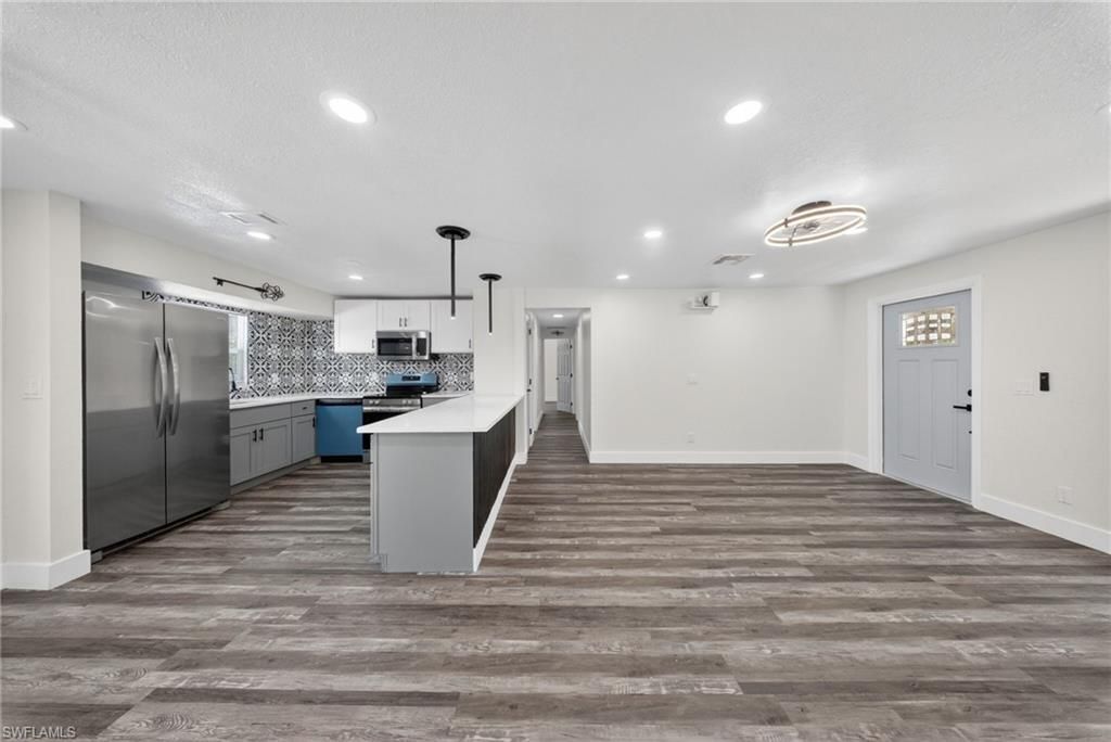 280 1st St Nw, Naples, FL 34120 Photo