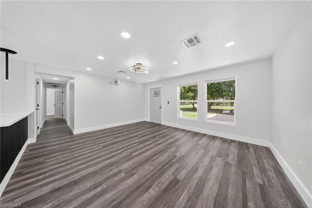280 1st St Nw, Naples, FL 34120 Photo
