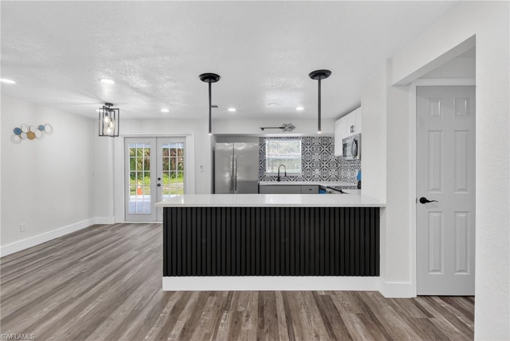 280 1st St Nw, Naples, FL 34120 Photo