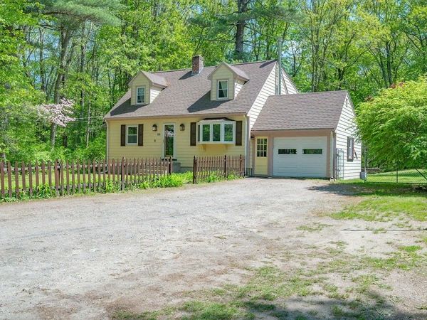 586 Turnpike St, Stoughton, MA 02072