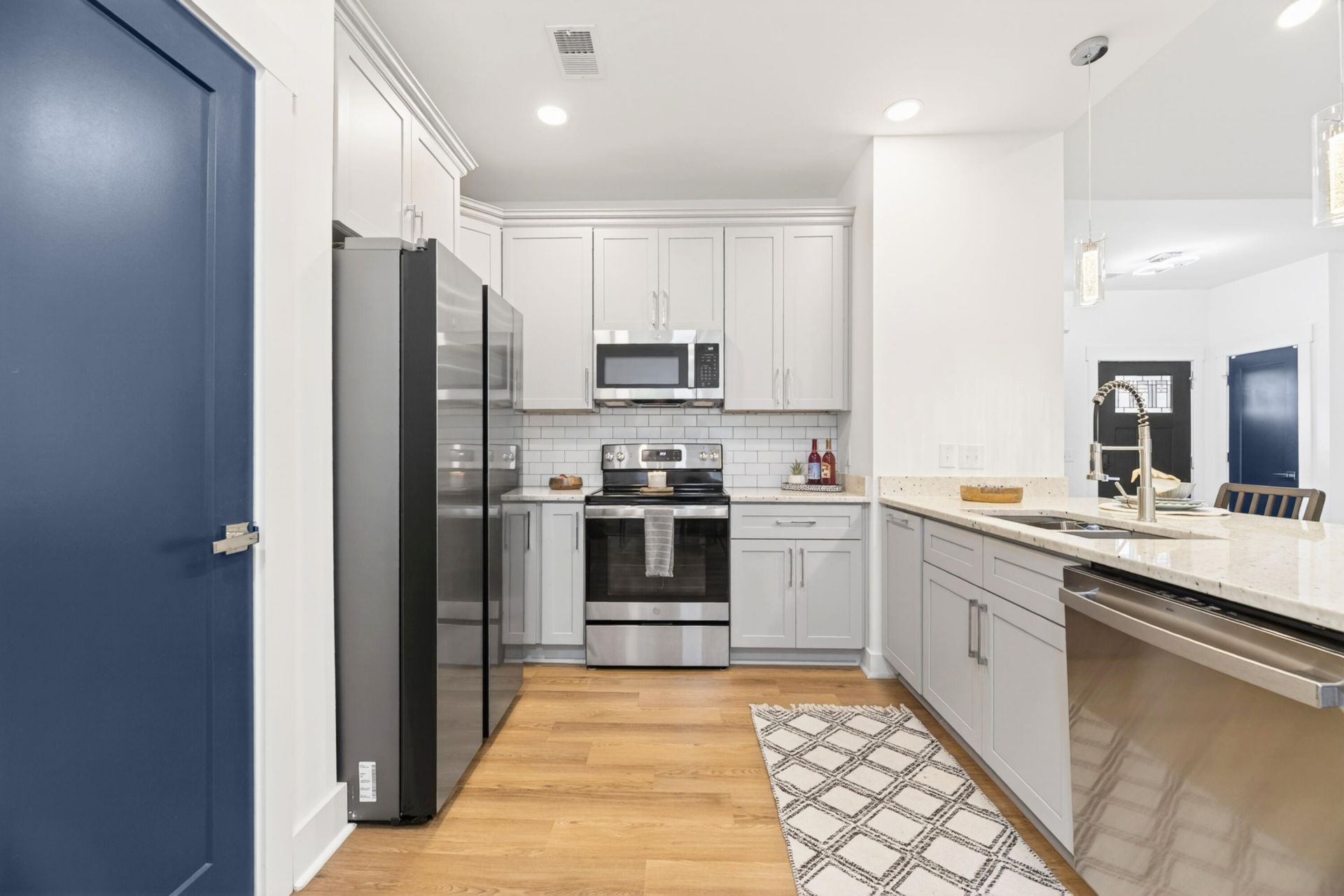 2034 NE Longwood Road Photo 13