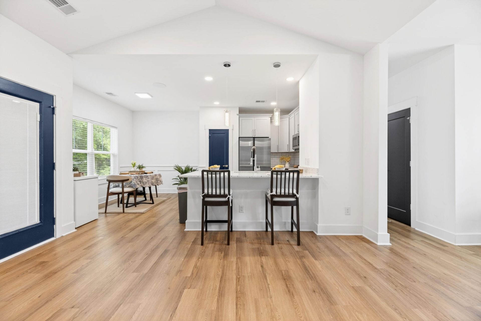 2034 NE Longwood Road Photo 16