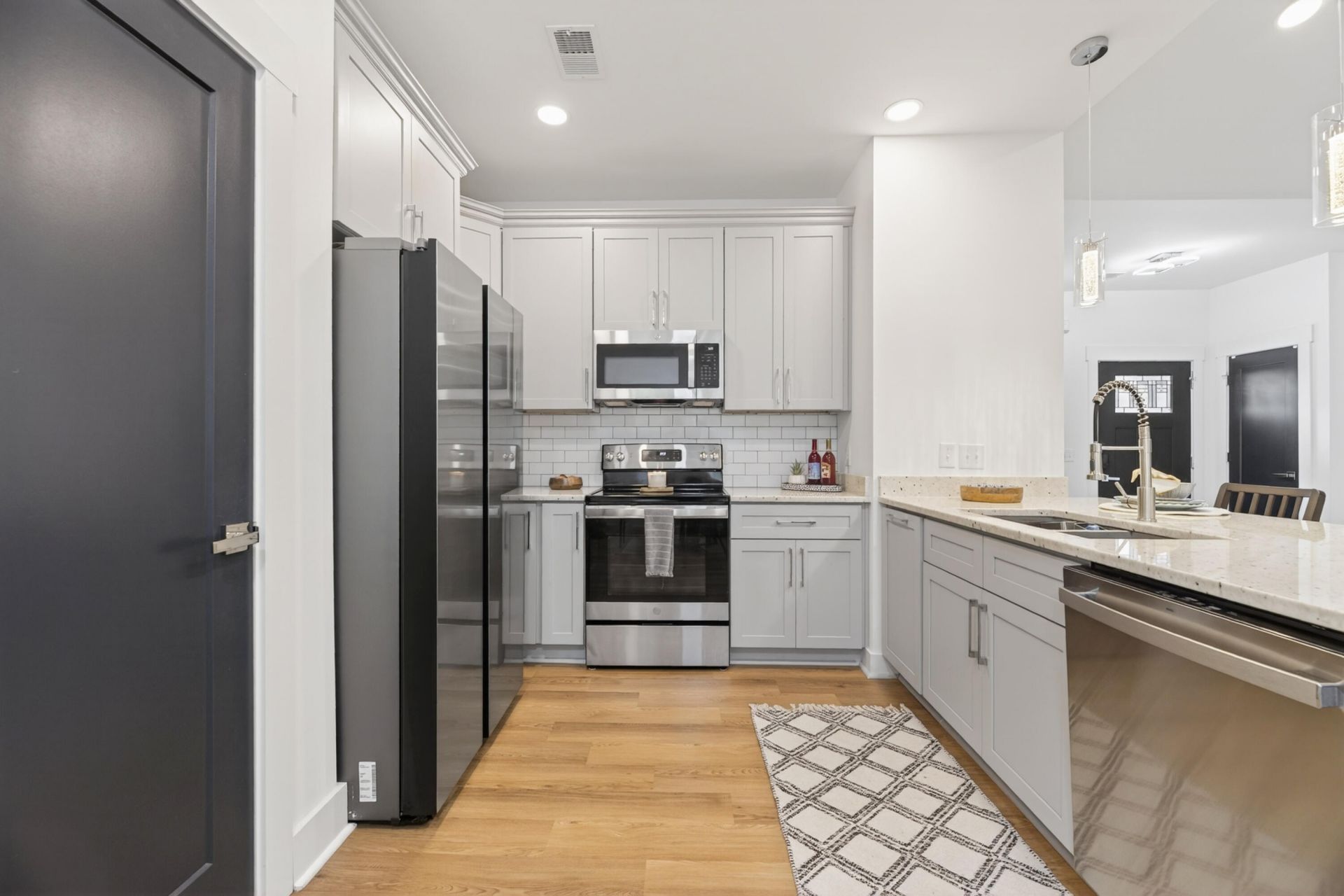 2034 NE Longwood Road Photo 21