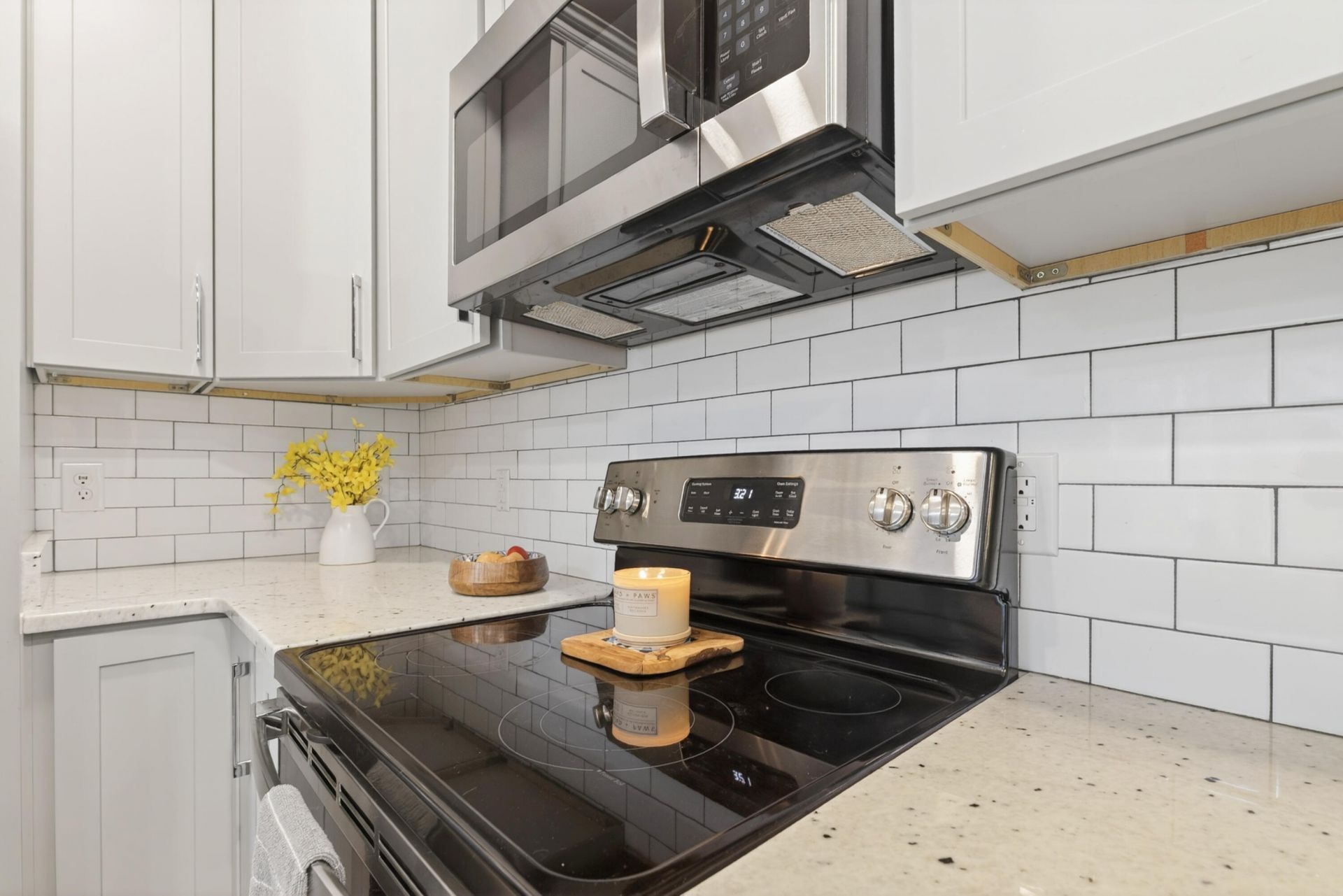 2034 NE Longwood Road Photo 23