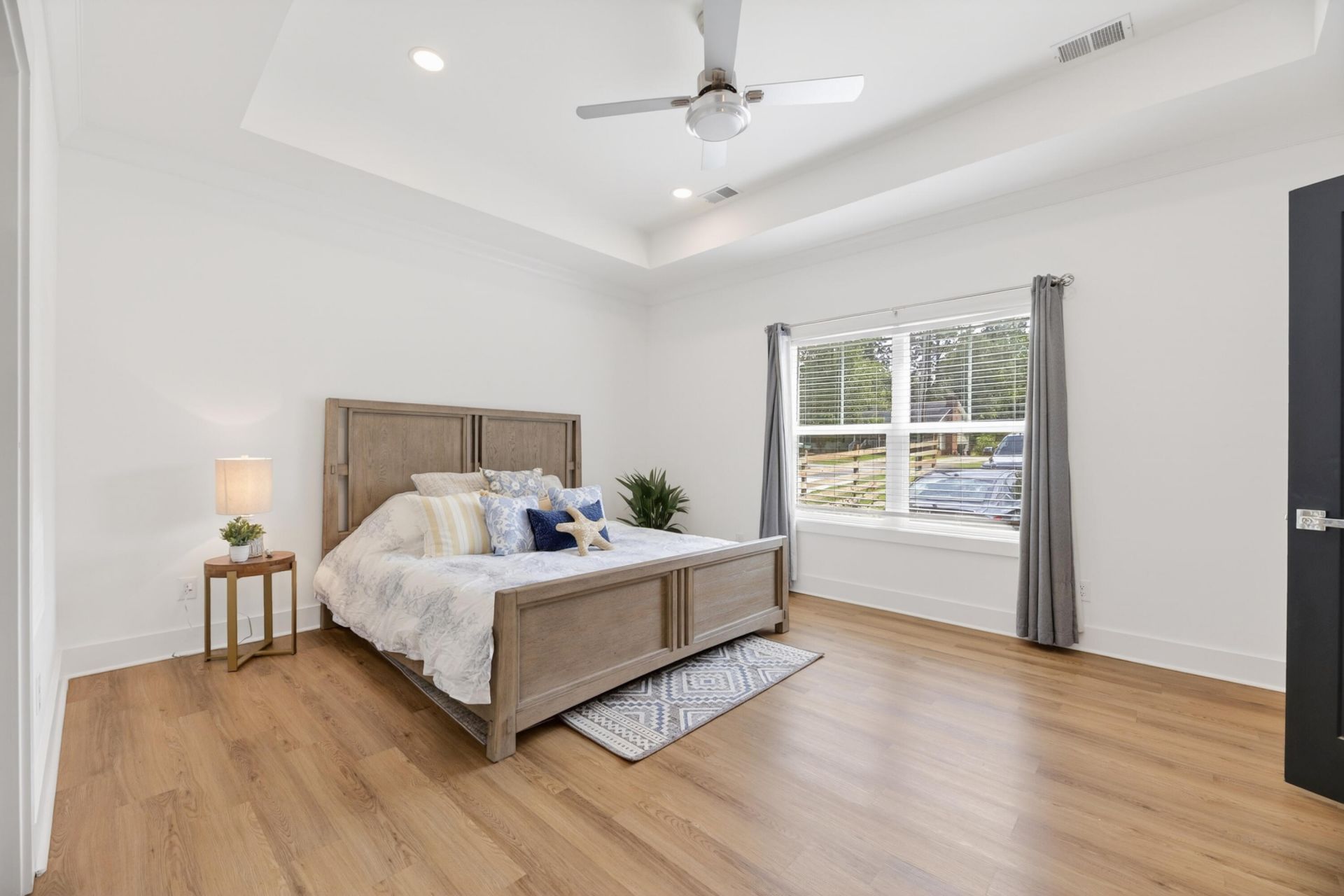 2034 NE Longwood Road Photo 25