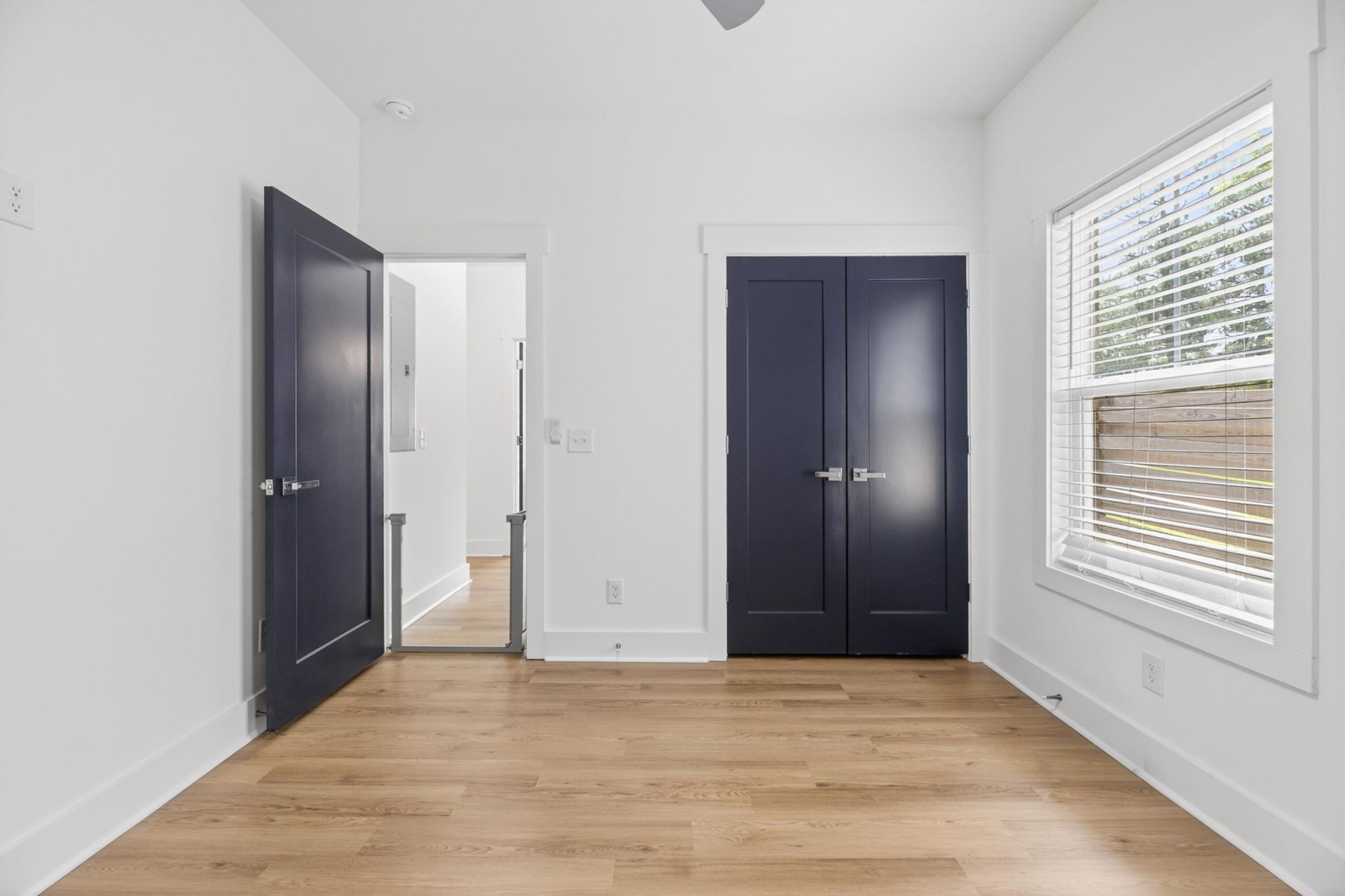 2034 NE Longwood Road Photo 32