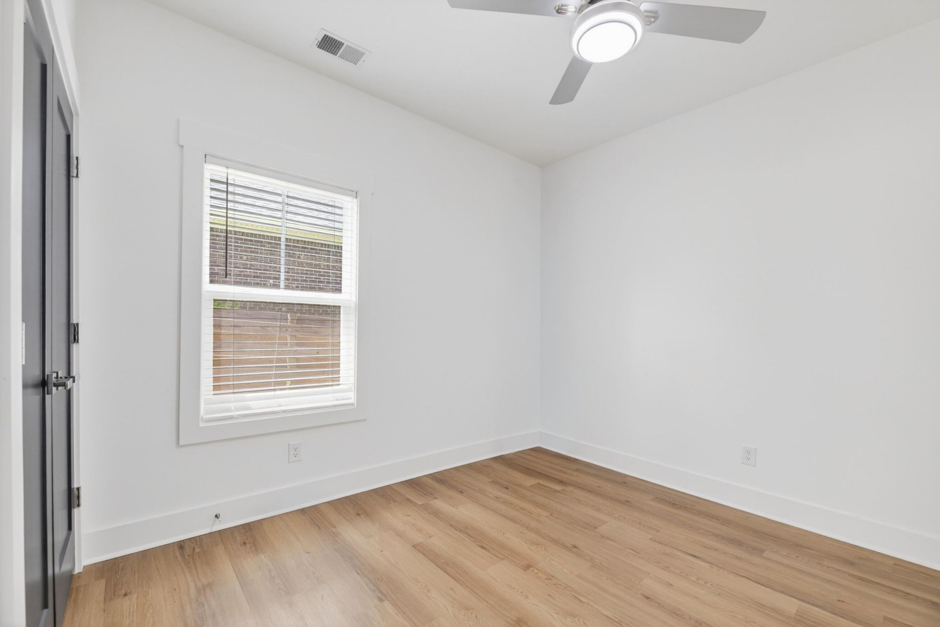 2034 NE Longwood Road Photo 34