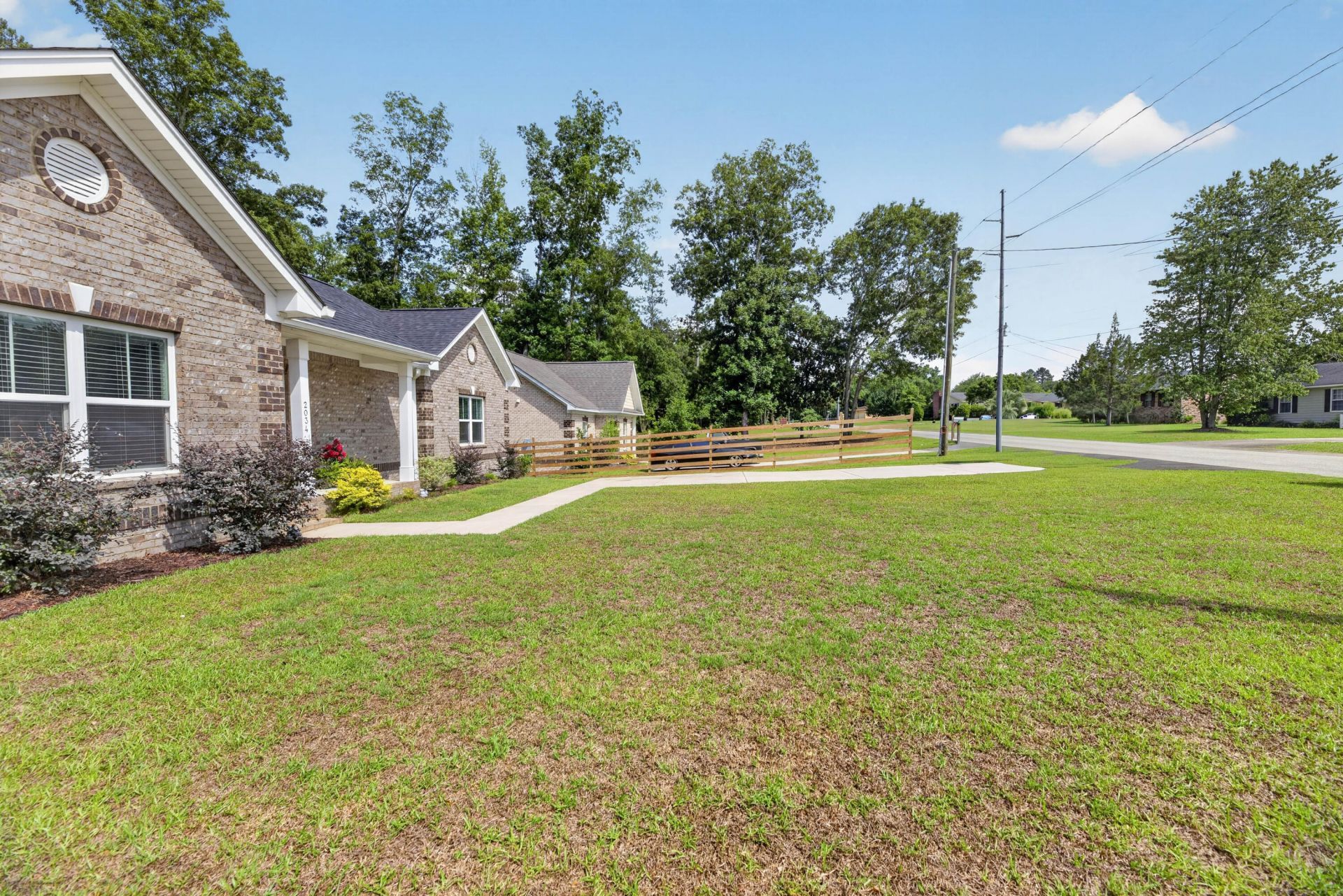 2034 NE Longwood Road Photo 46