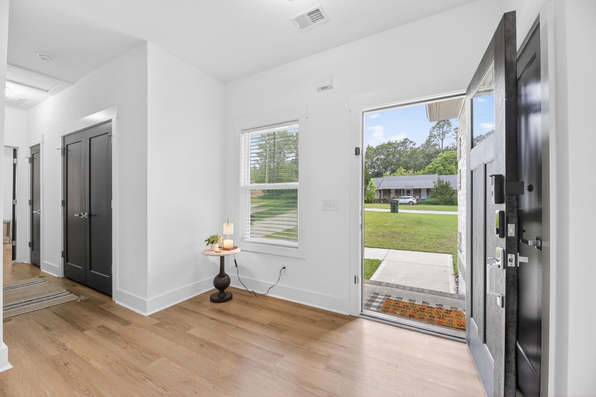 2034 NE Longwood Road Photo 8