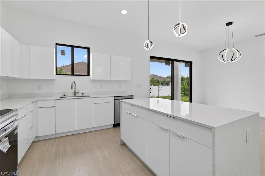 2441 NW 8th Ter, Cape Coral, FL 33993 Photo