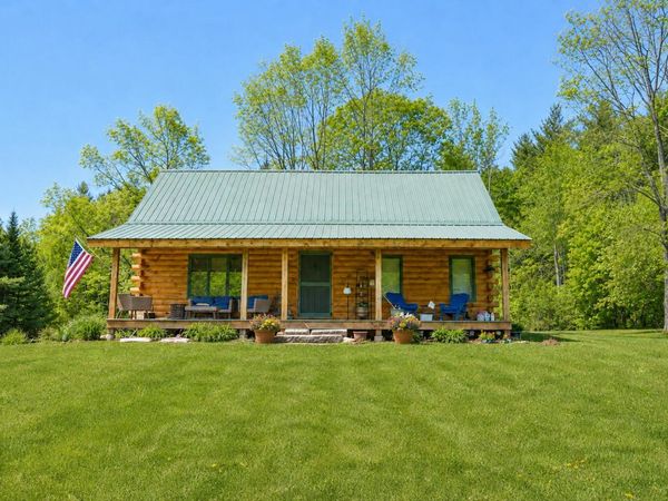91 Curtis Road , Etna, ME 04434