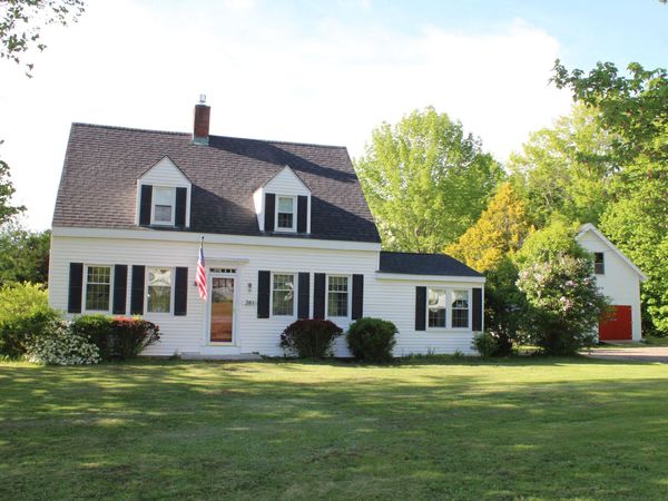 381 Highland Avenue , Gardiner, ME 04345