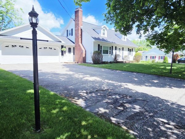 9 Mckinley Drive , Lewiston, ME 04240