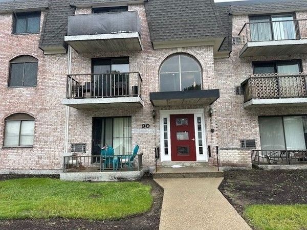 90 High St, Unit 309, Dedham, MA 02026