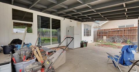 738 Costa Dr, Lodi, CA 95240 Photo