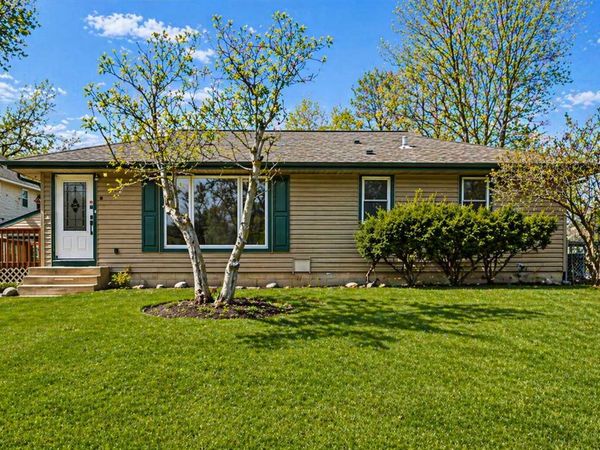 761 Bartelmy Lane N, Maplewood, MN 55119