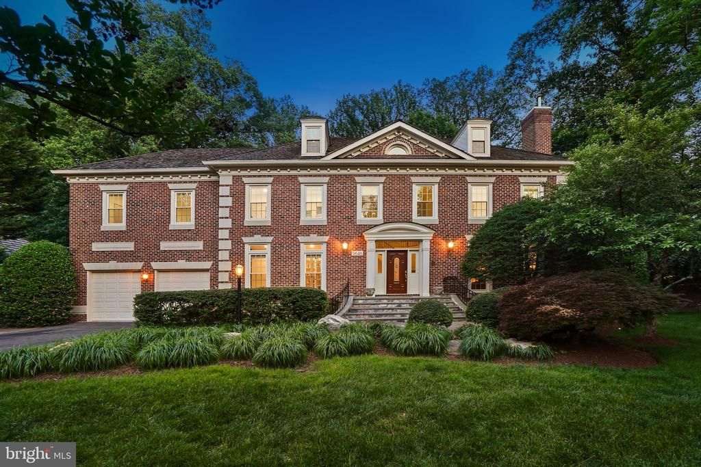 9646 Eagle Ridge Drive, Bethesda, MD 20817 Main Photo