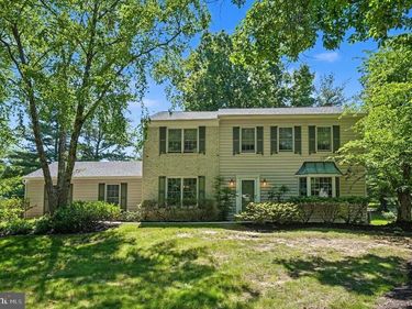 1070 SHEPARD DRIVE, BLUE BELL, PA 19422