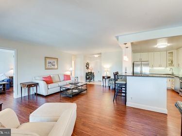 8340 GREENSBORO DRIVE, Unit 521, MCLEAN, VA 22102