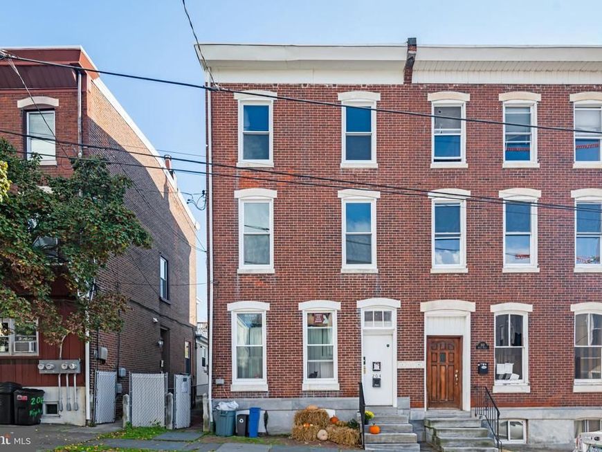 204 Ripka Street, Unit 2, Philadelphia, PA 19127 Main Photo