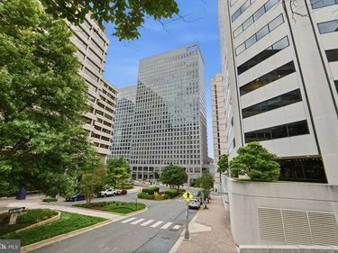 1111 19TH STREET N , Unit 2705, ARLINGTON, VA 22209